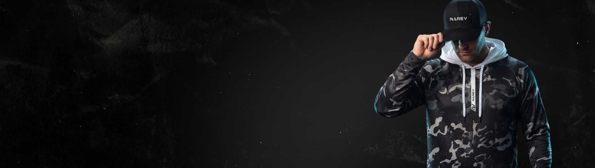 Bluza UV na ryby — dlaczego UPF 50+ to nie luksus, a konieczność