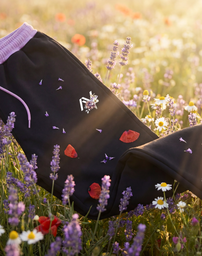 Spodnie dresowe Sweet Flower — High Noon - Hover
