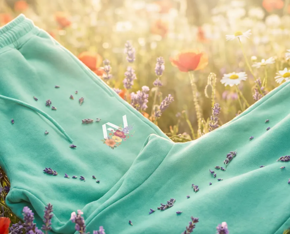 Spodnie dresowe Sweet Flower — First Light